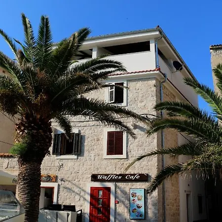 Penthouse & Franci Apartman Pag Town
