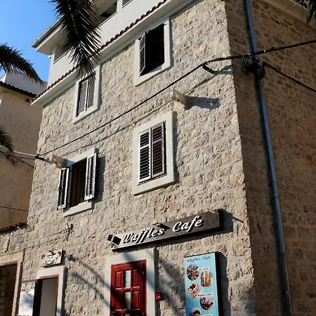 Penthouse & Franci * Pag Town
