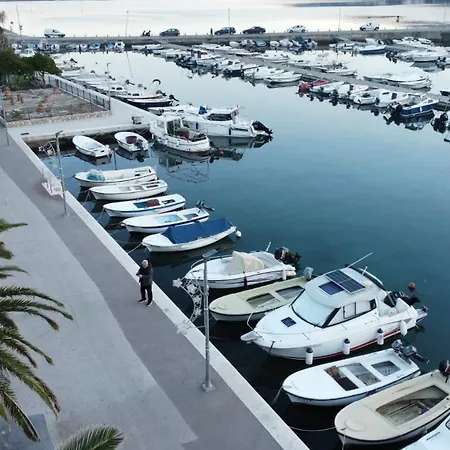Apartman Penthouse & Franci *