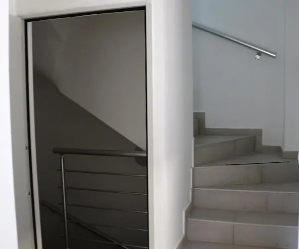 Lägenhet Penthouse & Franci