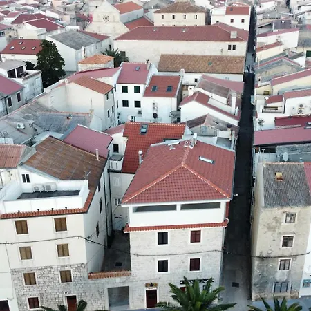 Apartment Penthouse & Franci *